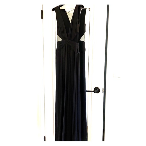 Maxazria blk long gown - Picture 4 of 6